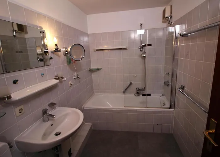 Appartement Parkside No 8 *